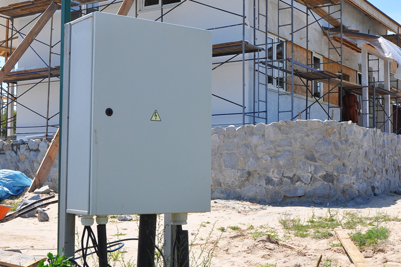 Baustrom bei Elektro Landmann in Regis-Breitingen