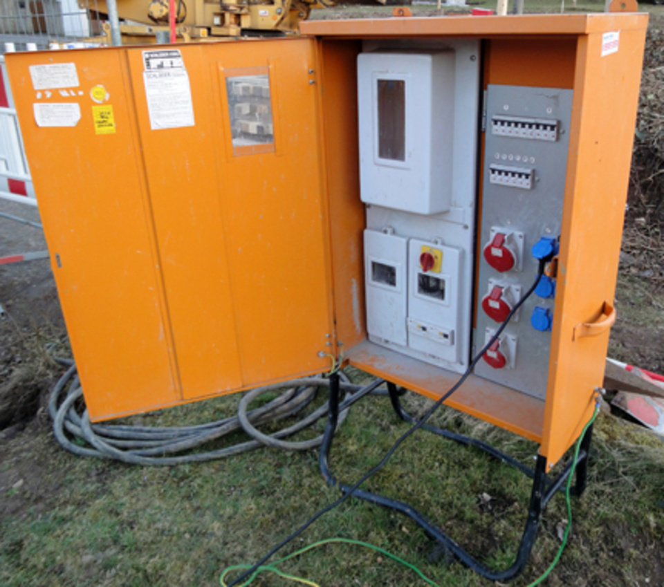 Baustromkasten bei Elektro Landmann in Regis-Breitingen